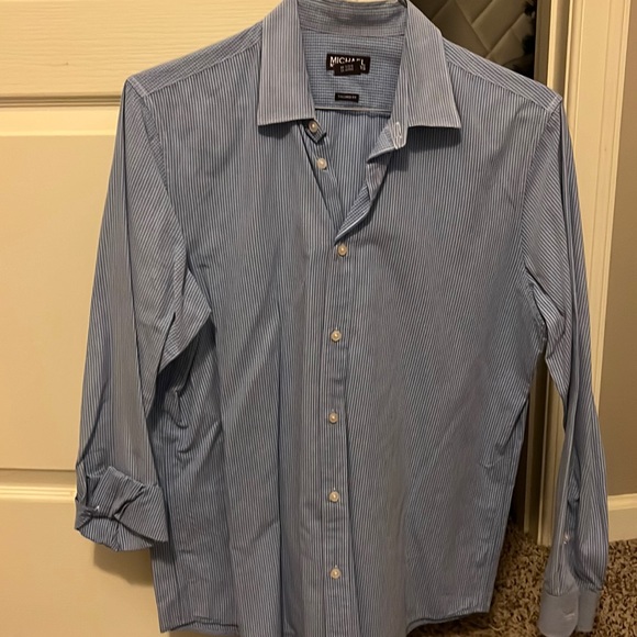button down - Picture 1 of 1